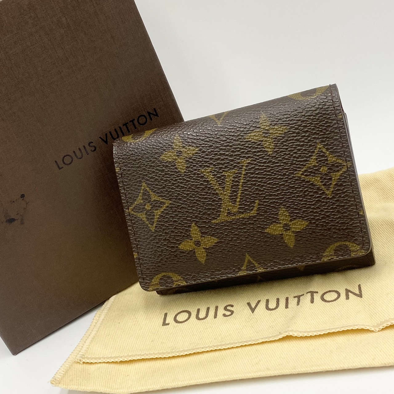 Louis Vuitton ルイヴィトン モノグラム アンヴェロップ カルト