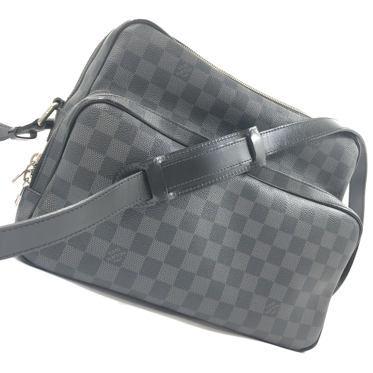 希少　ルイヴィトン　ダミエグラフィット　イオ　ショルダーバッグ　黒　4828a Louis Vuitton ルイヴィトン ルイヴィトン ダミエグラフィット イオ