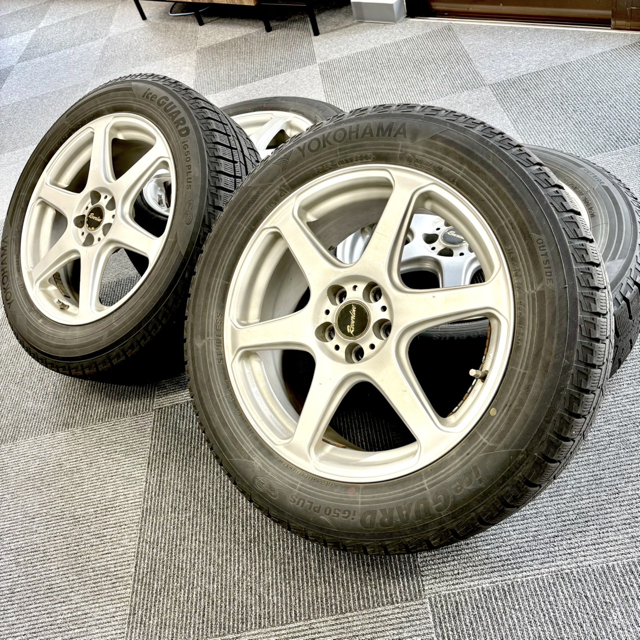No.884　ヨコハマ　アイスガード　iG60　スタッドレスタイヤ　17インチ　215/60R17　アルミホイール付　5穴　4本セット iceGUARD 2023年製造 ヨコハマ iceGUARD6 IG60 225/60R17 99Q