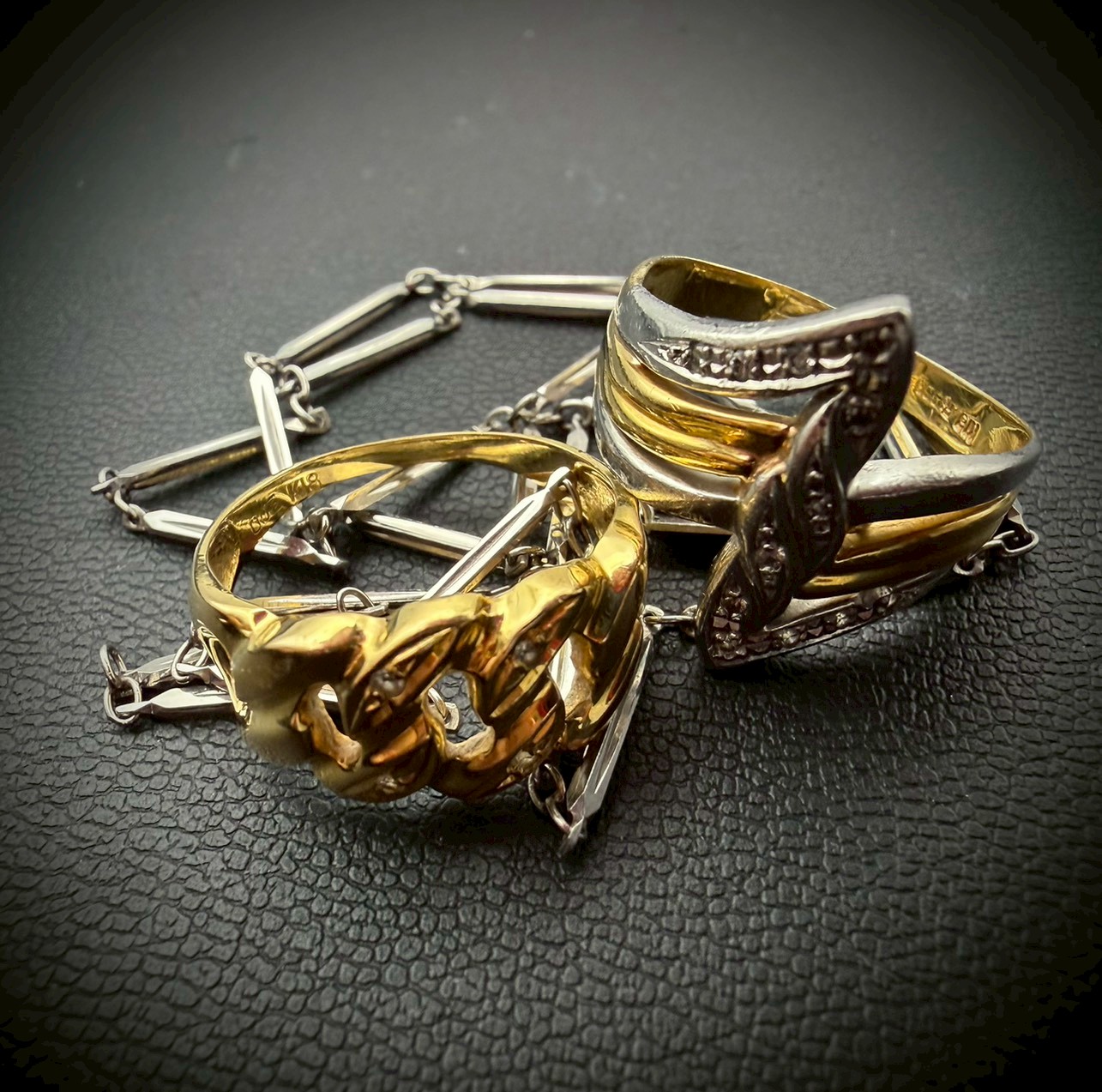 銀座ミワ★K18&Pt900コンビリング☆斜めカット/ヴィンテージ K18・Pt900コンビリングお買取りさせていただきました⭐ | 銀座屋