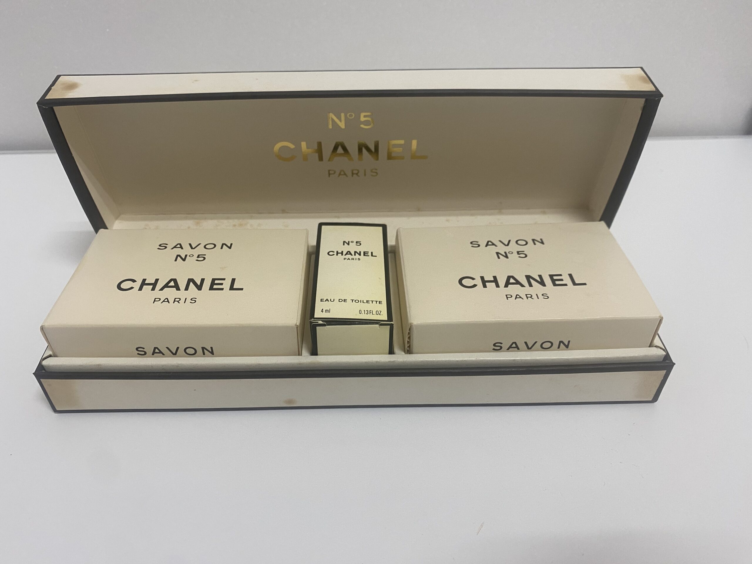 ✨【シャネル No.5 サヴォン ギフトセットをお買取しました】✨ | 銀座屋