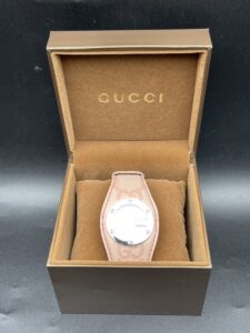 高田馬場 グッチ 腕時計 レディース GG ピンクベージュ レザー 買取
